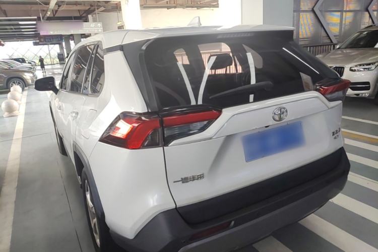 Used Toyota RAV4 2021 2.0L CVT 4x4 Trend Edition Rear Left 45 Deg