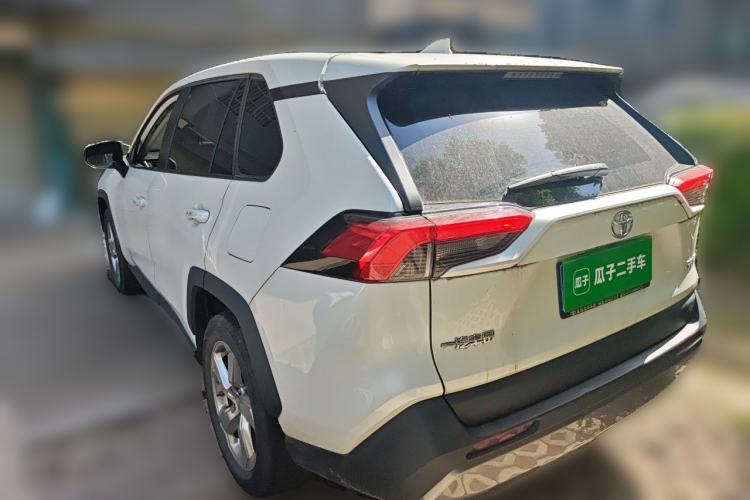 Used Toyota RAV4 2021 2.0L CVT Two-Wheel Drive Fashion Edition Rear Left 45 Deg