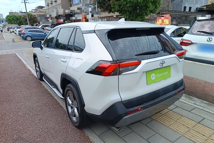 Used Toyota RAV4 2021 2.0L CVT Two-Wheel Drive Fashion PLUS Edition Rear Left 45 Deg