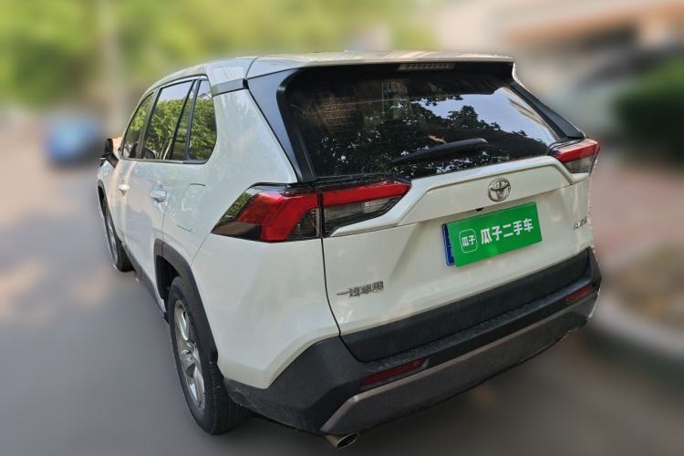 Used Toyota RAV4 2021 2.0L CVT Two-Wheel Drive Fashion Edition Rear Left 45 Deg