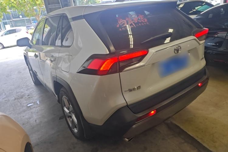 Used Toyota RAV4 2021 2.0L CVT Two-Wheel Drive Fashion PLUS Edition Rear Left 45 Deg