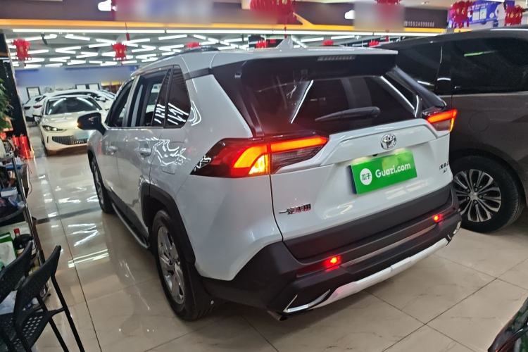 Used Toyota RAV4 2021 2.0L CVT 4x4 Style PLUS Edition Rear Left 45 Deg