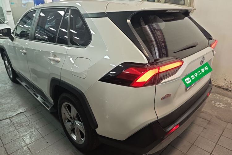 Used Toyota RAV4 2021 2.0L CVT Two-Wheel Drive Fashion PLUS Edition Rear Left 45 Deg