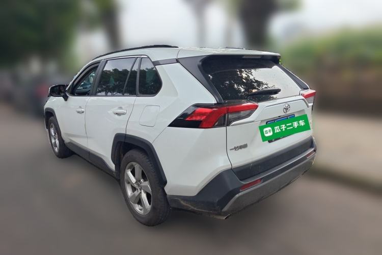 Used Toyota RAV4 2021 2.0L CVT Two-Wheel Drive Fashion Edition Rear Left 45 Deg
