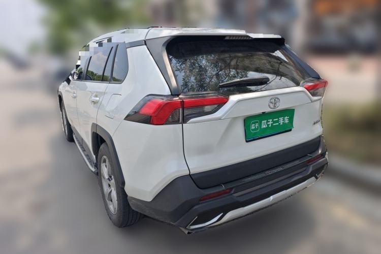 Used Toyota RAV4 2021 2.0L CVT Two-Wheel Drive Fashion PLUS Edition Rear Left 45 Deg