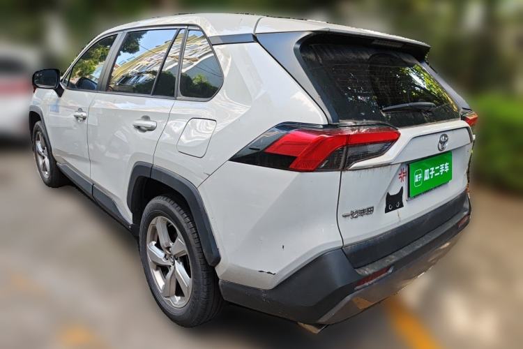 Used Toyota RAV4 2021 2.0L CVT Two-Wheel Drive Fashion PLUS Edition Rear Left 45 Deg