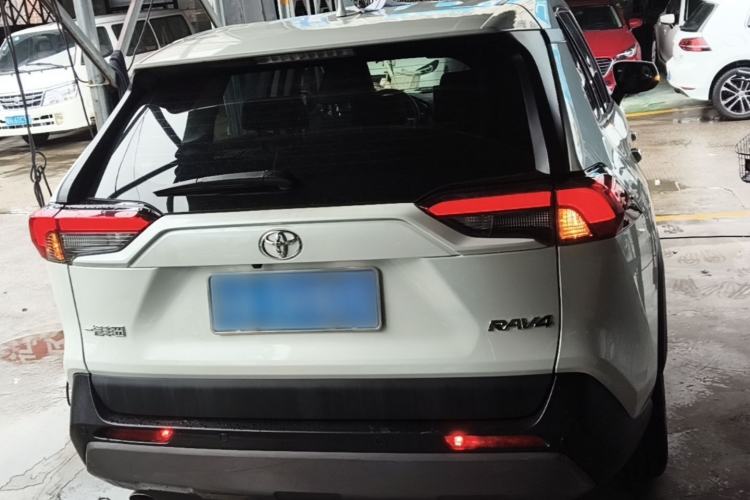 Used Toyota RAV4 2021 2.0L CVT Two-Wheel Drive Fashion PLUS Edition Rear