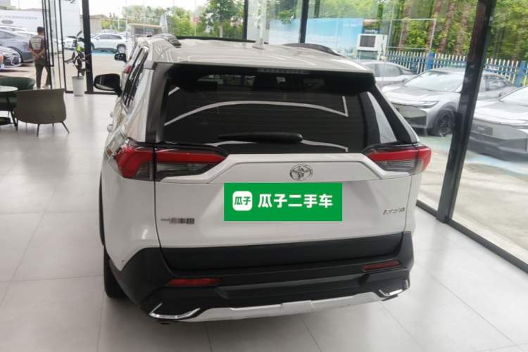 Used Toyota RAV4 2021 2.0L CVT Two-Wheel Drive Fashion PLUS Edition Rear