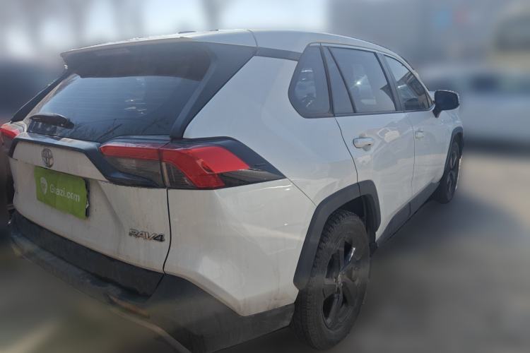 Used Toyota RAV4 2021 2.0L CVT Two-Wheel Drive Fashion Edition Rear Right 45 Deg