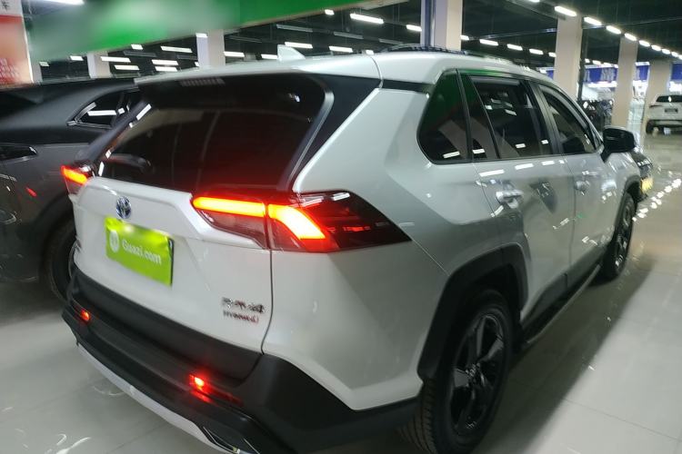 Used Toyota RAV4 2021 Dual-Engine 2.5L E-CVT Four-Wheel Drive Elite PLUS Edition Rear Right 45 Deg