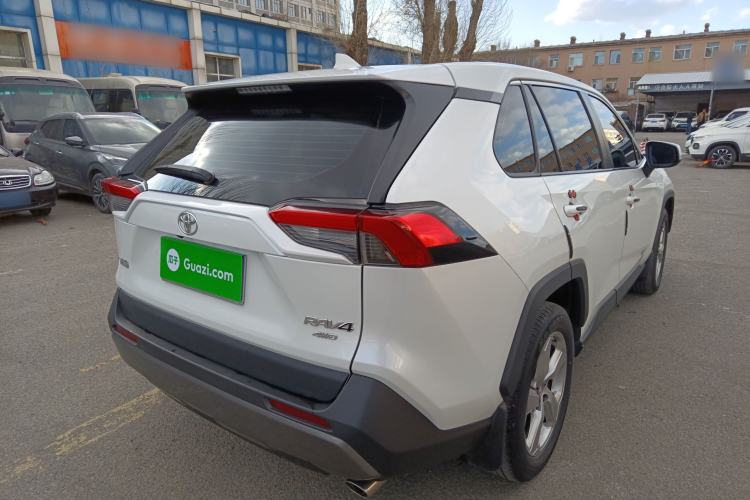 Used Toyota RAV4 2021 2.0L CVT 4x4 Style PLUS Edition Rear Right 45 Deg