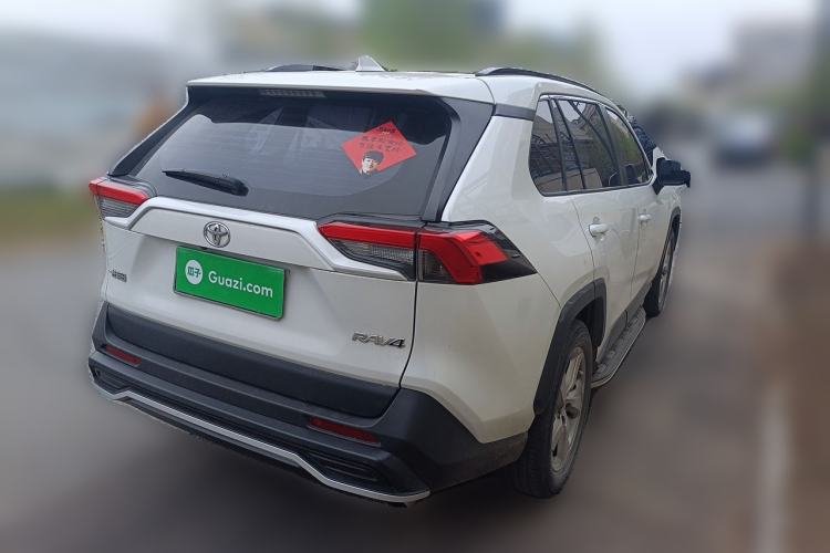 Used Toyota RAV4 2021 2.0L CVT Two-Wheel Drive Fashion PLUS Edition Rear Right 45 Deg