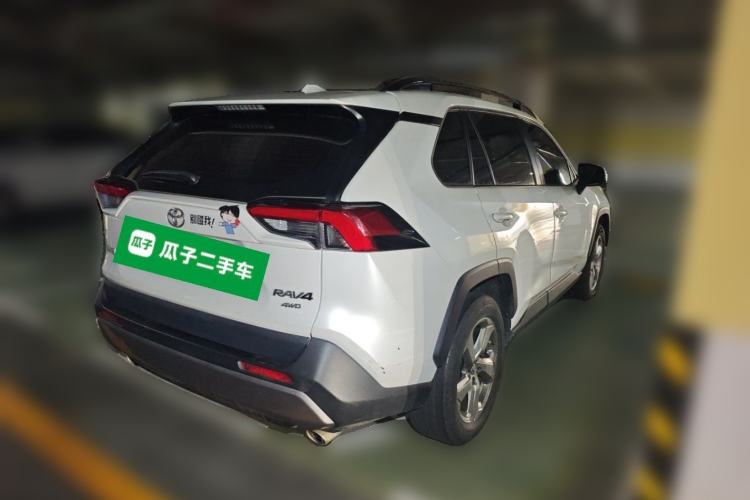 Used Toyota RAV4 2021 2.0L CVT 4x4 Style PLUS Edition Rear Right 45 Deg