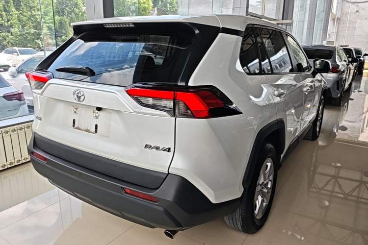 Used Toyota RAV4 2021 2.0L CVT Two-Wheel Drive Urban Edition Rear Right 45 Deg