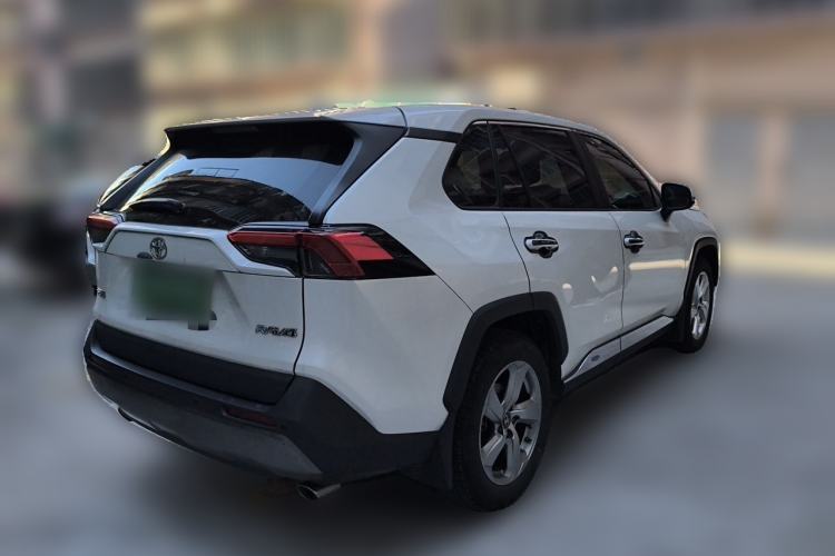 Used Toyota RAV4 2021 2.0L CVT Two-Wheel Drive Fashion PLUS Edition Rear Right 45 Deg