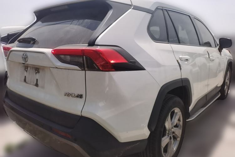 Used Toyota RAV4 2021 2.0L CVT Two-Wheel Drive Fashion PLUS Edition Rear Right 45 Deg