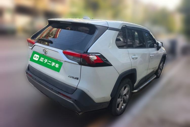 Used Toyota RAV4 2021 2.0L CVT Two-Wheel Drive Fashion PLUS Edition Rear Right 45 Deg