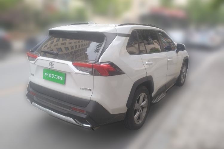 Used Toyota RAV4 2021 2.0L CVT Two-Wheel Drive Fashion Edition Rear Right 45 Deg