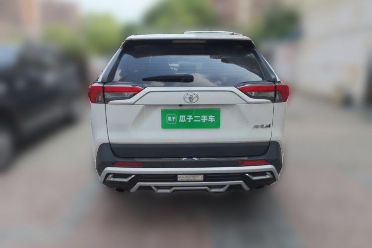 Used Toyota RAV4 2021 2.0L CVT Two-Wheel Drive Fashion Edition Rear