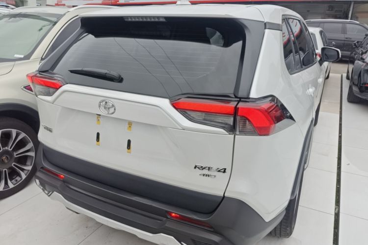 Used Toyota RAV4 2021 2.0L CVT 4x4 Style PLUS Edition Rear
