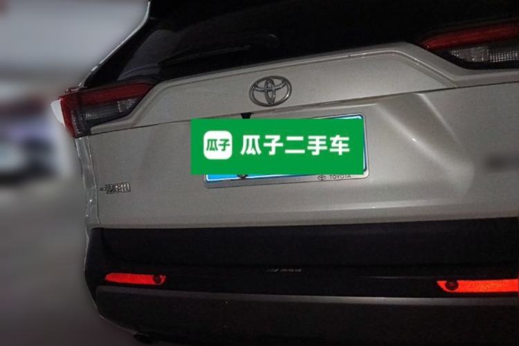 Used Toyota RAV4 2021 2.0L CVT Two-Wheel Drive Fashion Edition Rear