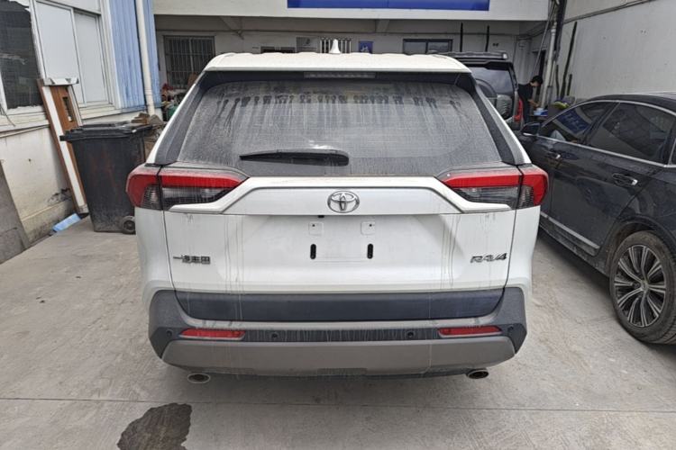Used Toyota RAV4 2021 2.0L CVT Two-Wheel Drive Fashion PLUS Edition Rear