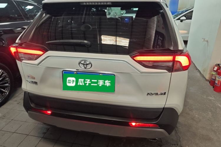 Used Toyota RAV4 2021 2.0L CVT Two-Wheel Drive Fashion PLUS Edition Rear