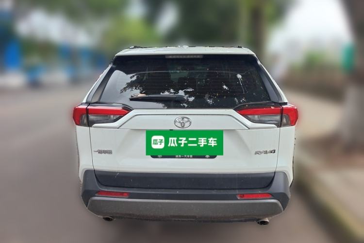 Used Toyota RAV4 2021 2.0L CVT Two-Wheel Drive Fashion Edition Rear