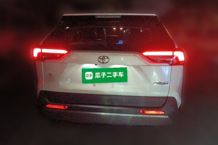 Used Toyota RAV4 2021 2.0L CVT Two-Wheel Drive Fashion Edition Rear
