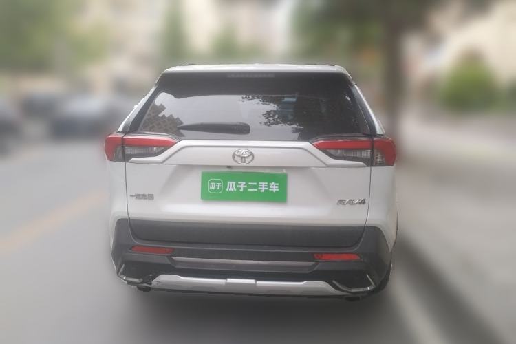 Used Toyota RAV4 2021 2.0L CVT Two-Wheel Drive Fashion Edition Rear