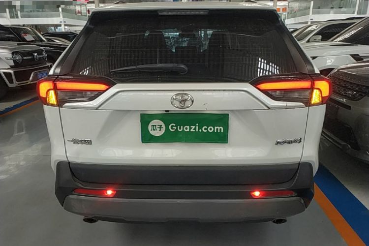 Used Toyota RAV4 2021 2.0L CVT Two-Wheel Drive Fashion PLUS Edition Rear
