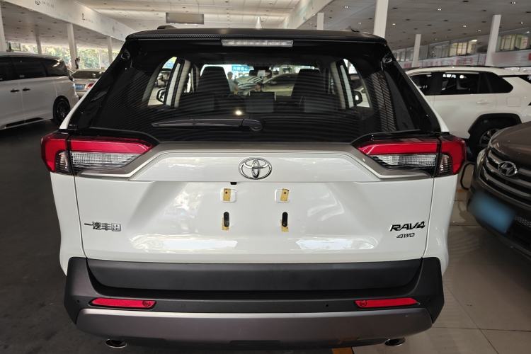 Used Toyota RAV4 2021 2.0L CVT Four-Wheel Drive Premium Edition Rear