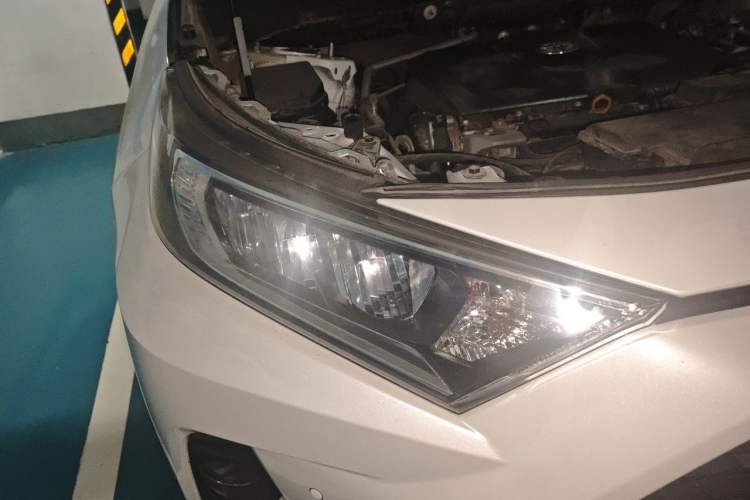 Used Toyota RAV4 2021 2.0L CVT Two-Wheel Drive Fashion PLUS Edition Right Front Headlight