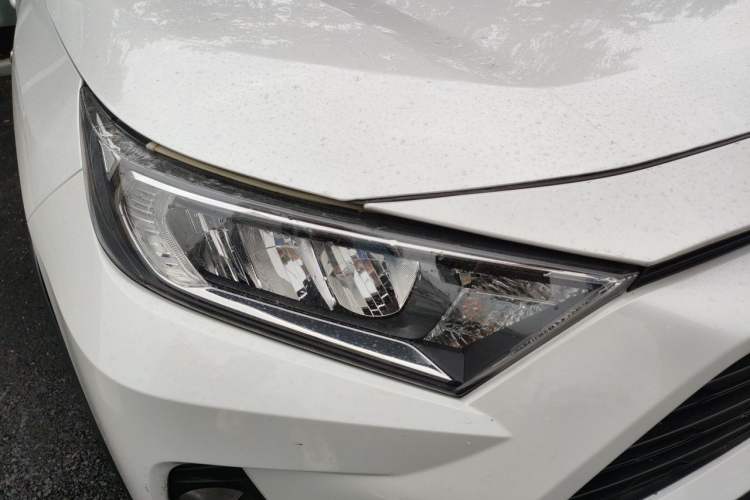 Used Toyota RAV4 2021 Revised Version Dual-Motor Hybrid 2.5L E-CVT 4x4 Elite PLUS Edition Right Front Headlight