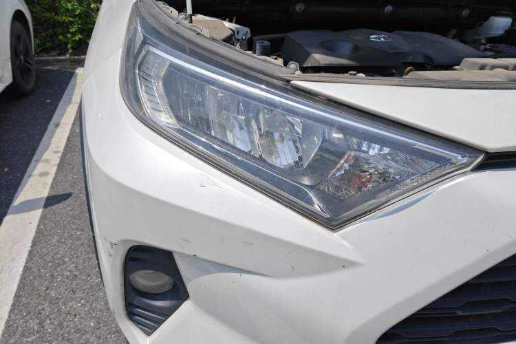 Used Toyota RAV4 2021 2.0L CVT Two-Wheel Drive Fashion PLUS Edition Right Front Headlight