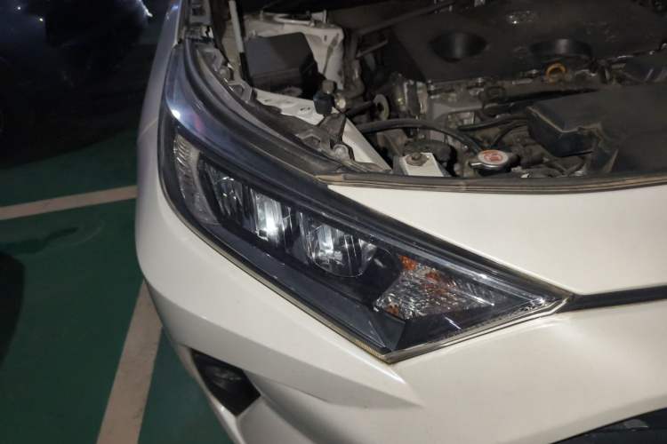 Used Toyota RAV4 2021 2.0L CVT Two-Wheel Drive Fashion PLUS Edition Right Front Headlight