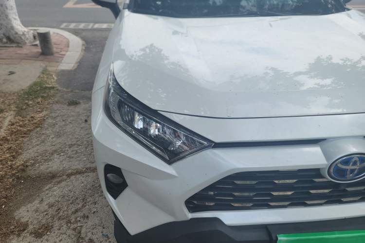 Used Toyota RAV4 2021 Revised Version Dual-Motor Hybrid 2.5L E-CVT 4x4 Elite PLUS Edition Right Front Headlight