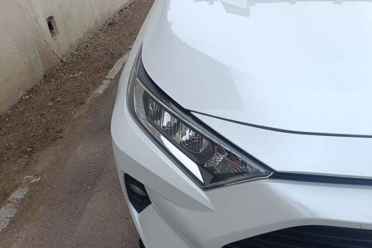 Used Toyota RAV4 2021 2.0L CVT Two-Wheel Drive Fashion PLUS Edition Right Front Headlight