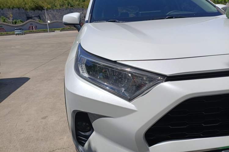 Used Toyota RAV4 2021 2.0L CVT Two-Wheel Drive Fashion Edition Right Front Headlight
