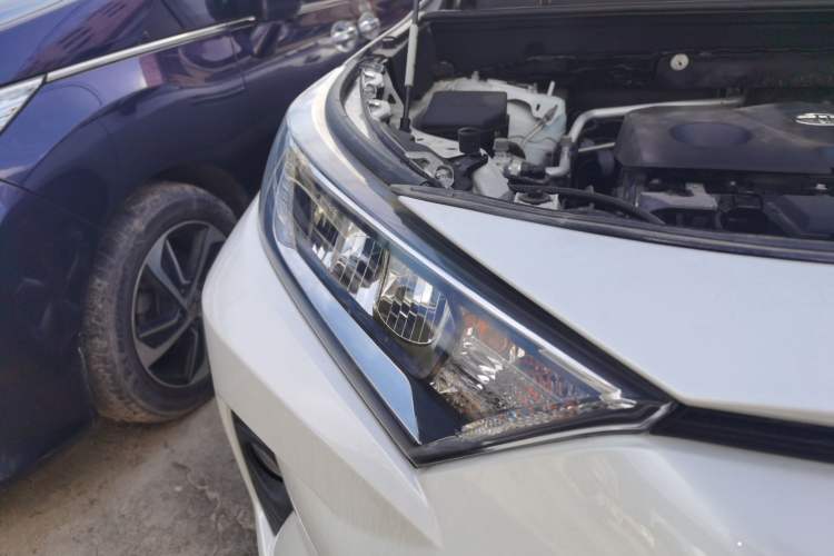 Used Toyota RAV4 2021 2.0L CVT Two-Wheel Drive Fashion PLUS Edition Right Front Headlight