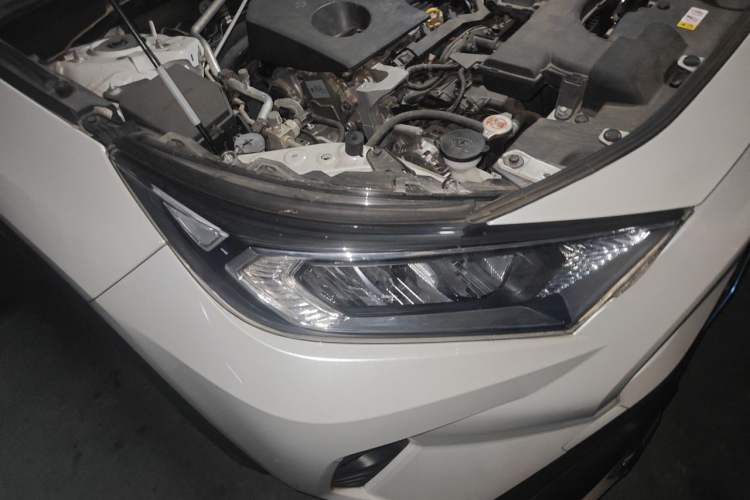 Used Toyota RAV4 2021 2.0L CVT Two-Wheel Drive Fashion PLUS Edition Right Front Headlight