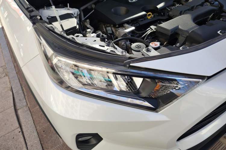Used Toyota RAV4 2021 2.0L CVT Two-Wheel Drive Fashion PLUS Edition Right Front Headlight