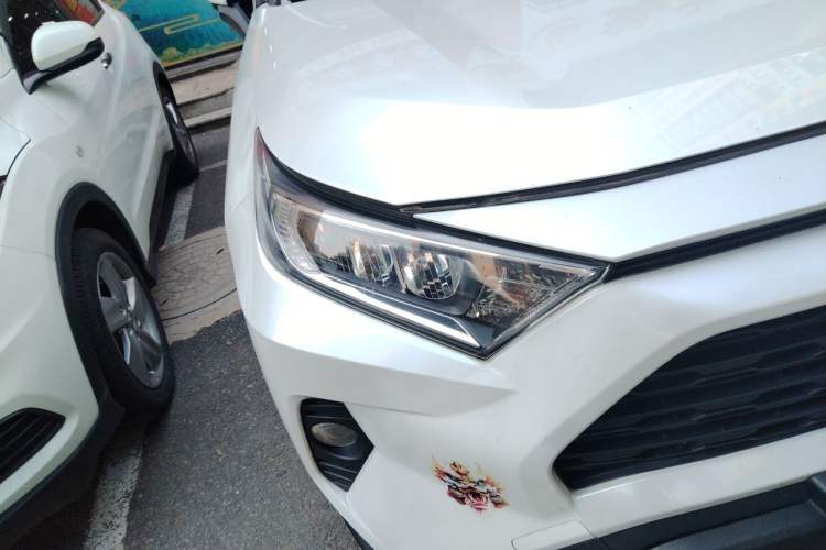 Used Toyota RAV4 2021 2.0L CVT Two-Wheel Drive Fashion PLUS Edition Right Front Headlight