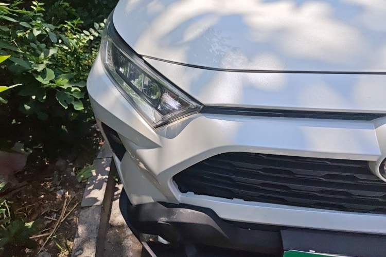 Used Toyota RAV4 2021 2.0L CVT Two-Wheel Drive Fashion Edition Right Front Headlight