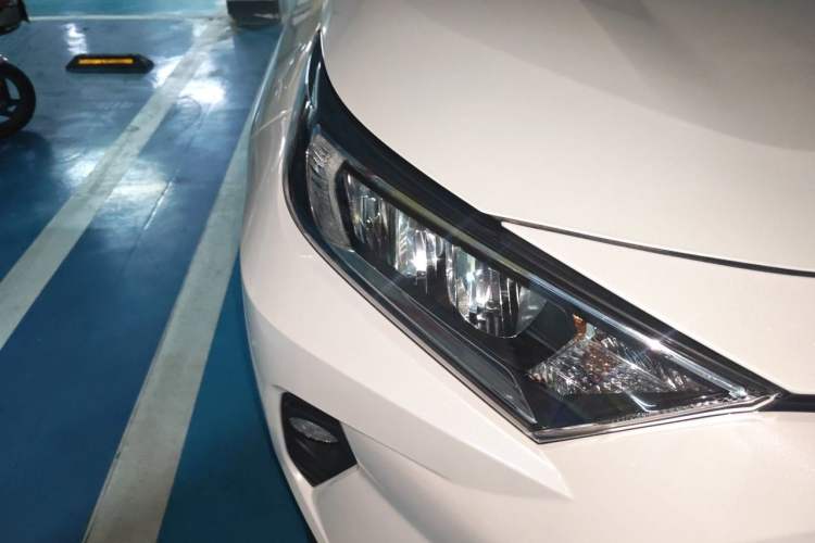Used Toyota RAV4 2021 2.0L CVT Two-Wheel Drive Fashion PLUS Edition Right Front Headlight
