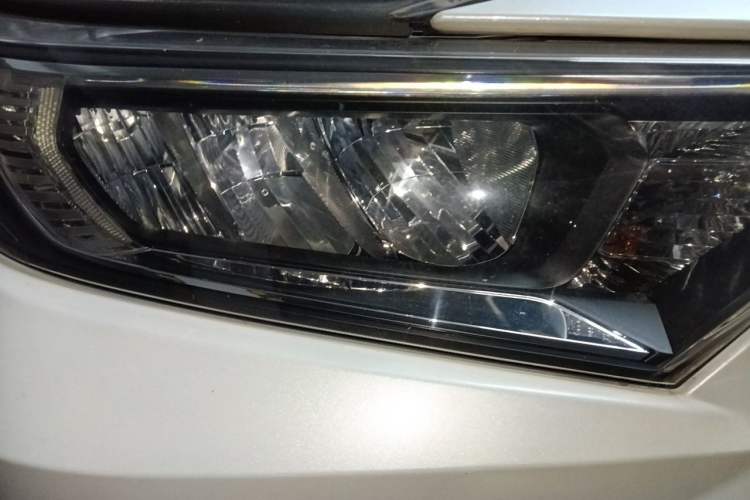 Used Toyota RAV4 2021 2.0L CVT Two-Wheel Drive Fashion Edition Right Front Headlight