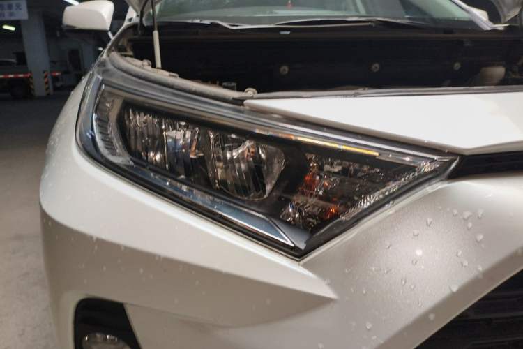 Used Toyota RAV4 2021 2.0L CVT Two-Wheel Drive Fashion PLUS Edition Right Front Headlight