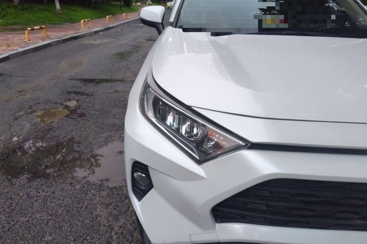 Used Toyota RAV4 2021 2.0L CVT Two-Wheel Drive Fashion PLUS Edition Right Front Headlight