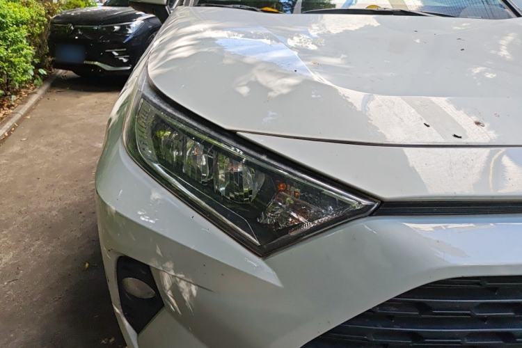 Used Toyota RAV4 2021 2.0L CVT Two-Wheel Drive Fashion PLUS Edition Right Front Headlight