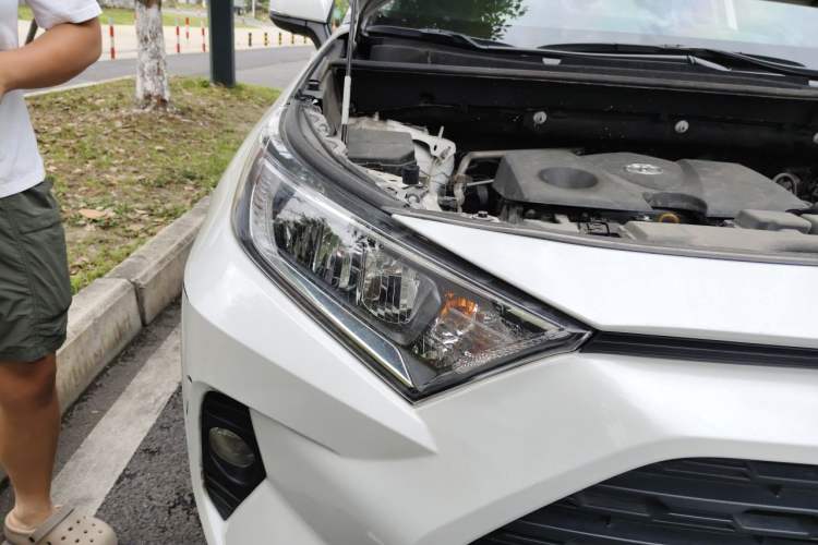 Used Toyota RAV4 2021 2.0L CVT 4x4 Style PLUS Edition Right Front Headlight